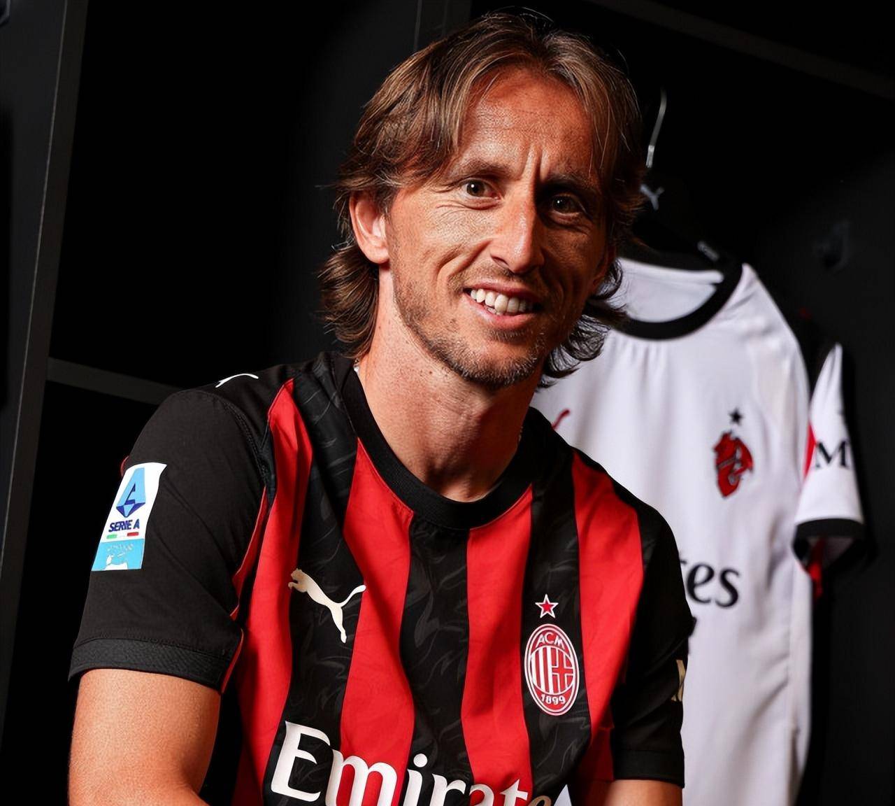 罗马诺：沙利文已在曼城开始接受训练，蓝月相信他们押对了宝