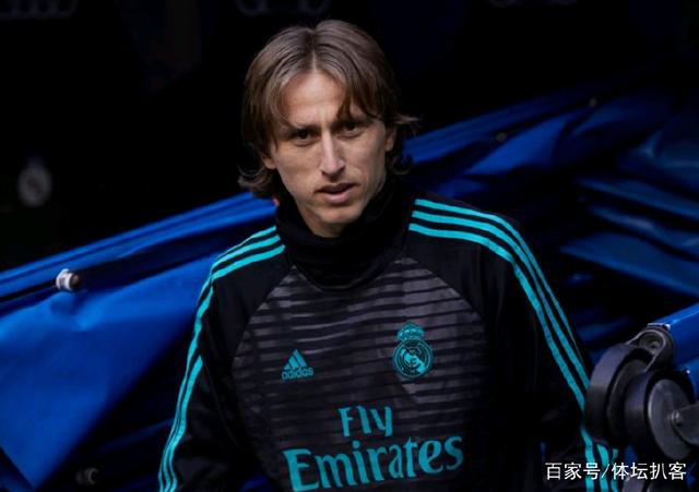 海港vs柔佛全场数据对比：射门5-29，控球率36-64