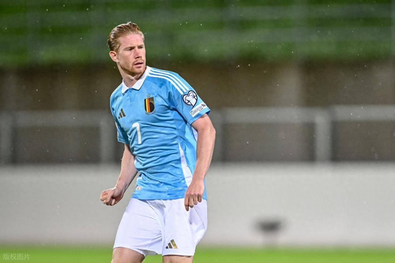 皇马3000万中卫重伤4个月！阿隆索哭晕：生死战后防6将养伤+2人染红