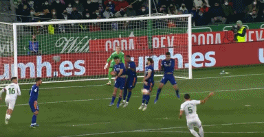 获评10分！陈威全场完成12次扑救，力保海港客场龙门不失